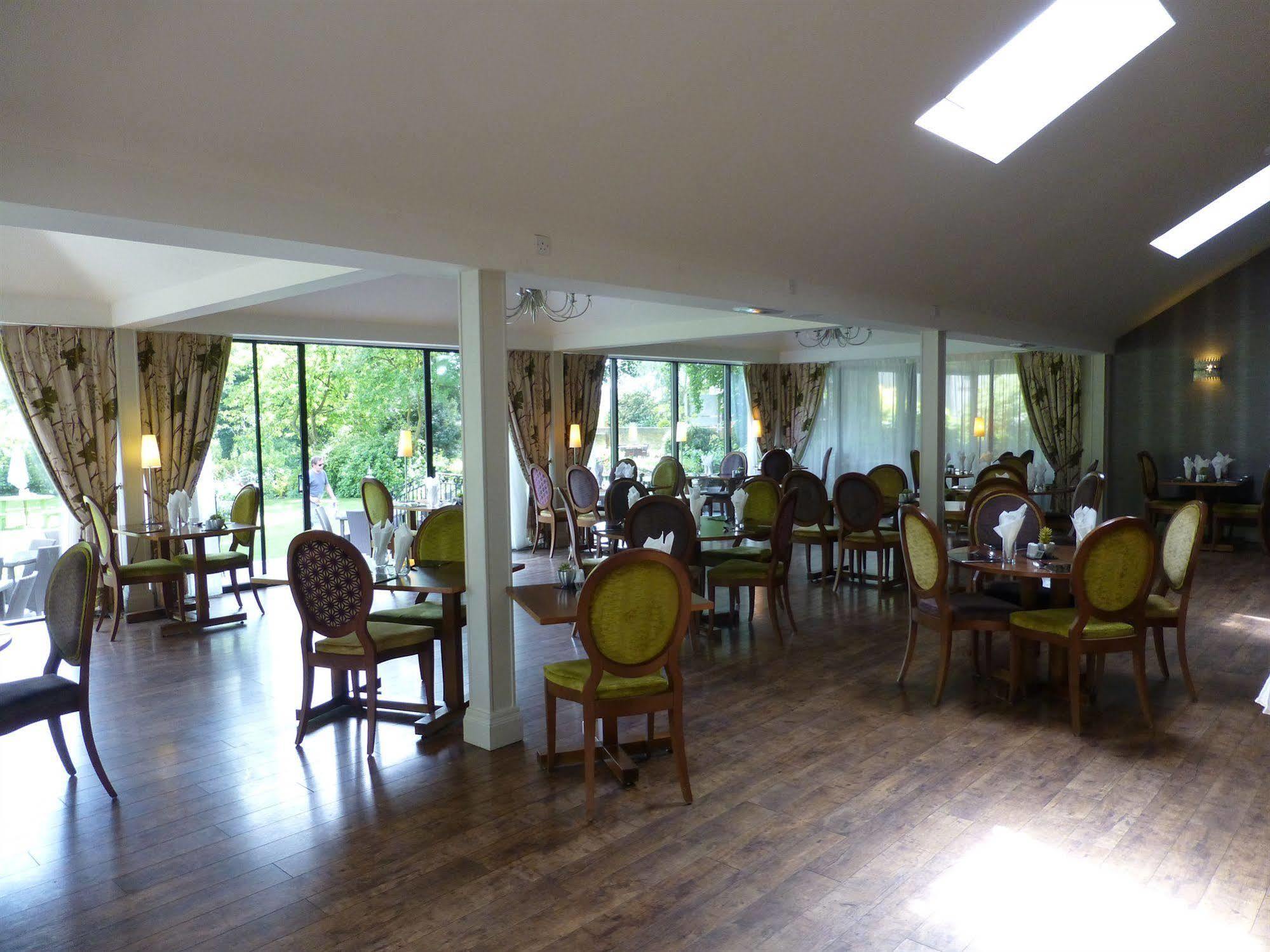 The Riverside House Hotel Mildenhall Luaran gambar